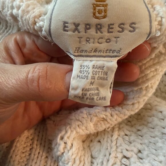 Express Tricot White Sweater Womens M Handknitted Cableknit Winter Cottage - Picture 5 of 6